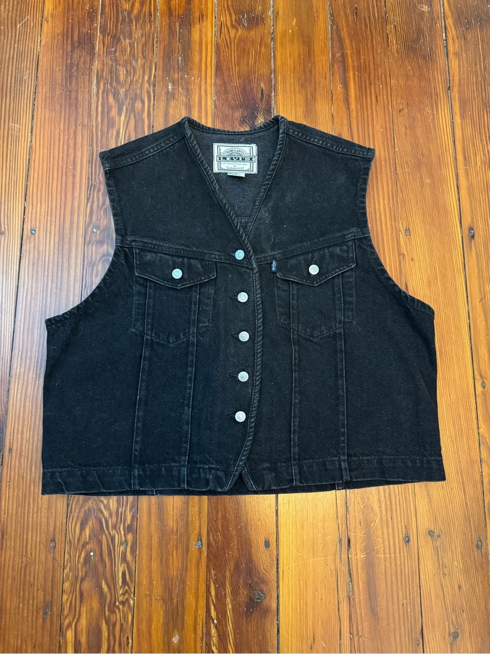 Levi’s Black Denim Vest - size Large